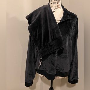 Avia 2-piece black coordinating set